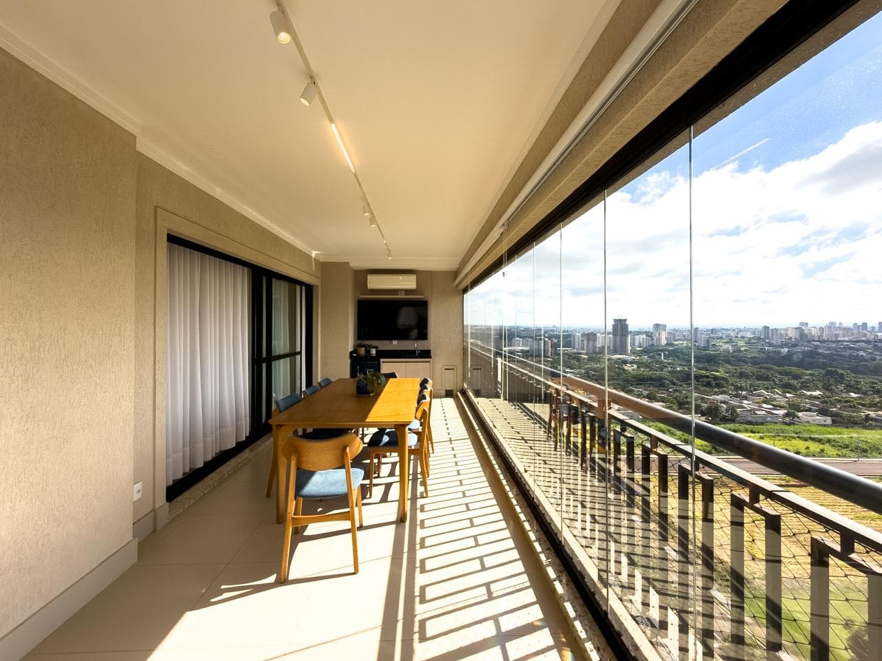 Apartamento à venda com 180m², 4 quartos e 3 vagas em Jardim Canadá, Ribeirão Preto