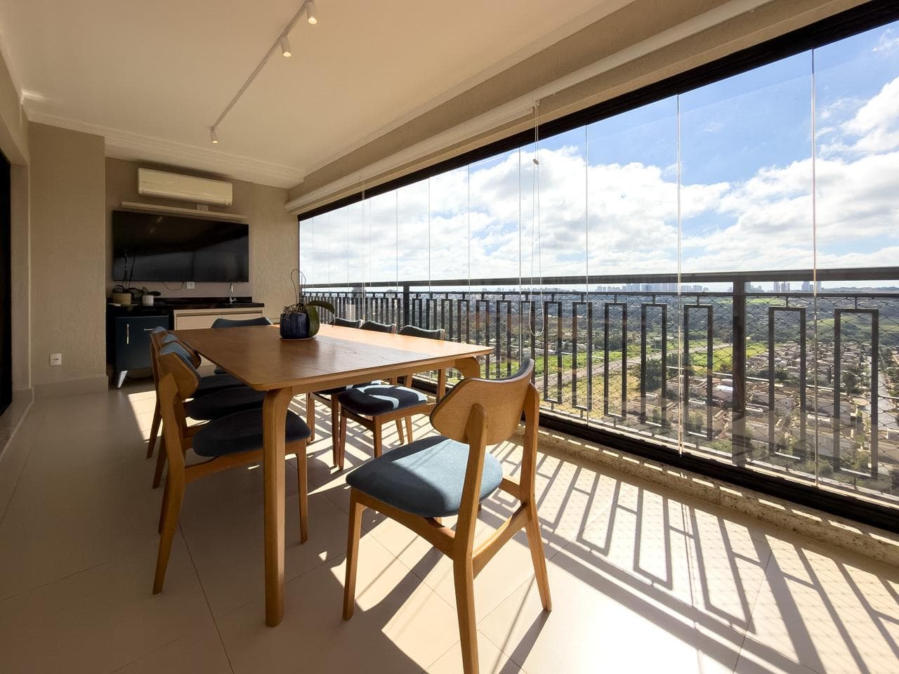 Apartamento à venda com 180m², 4 quartos e 3 vagas em Jardim Canadá, Ribeirão Preto