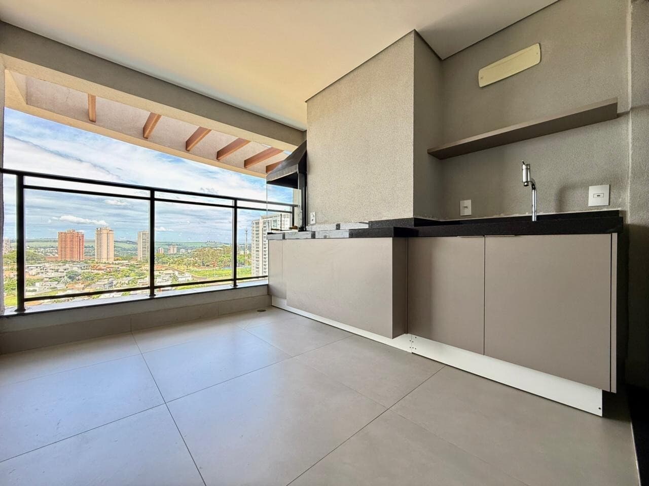 Apartamento à venda no bairro Jardim Botânico em Ribeirão Preto/SP - foto 1